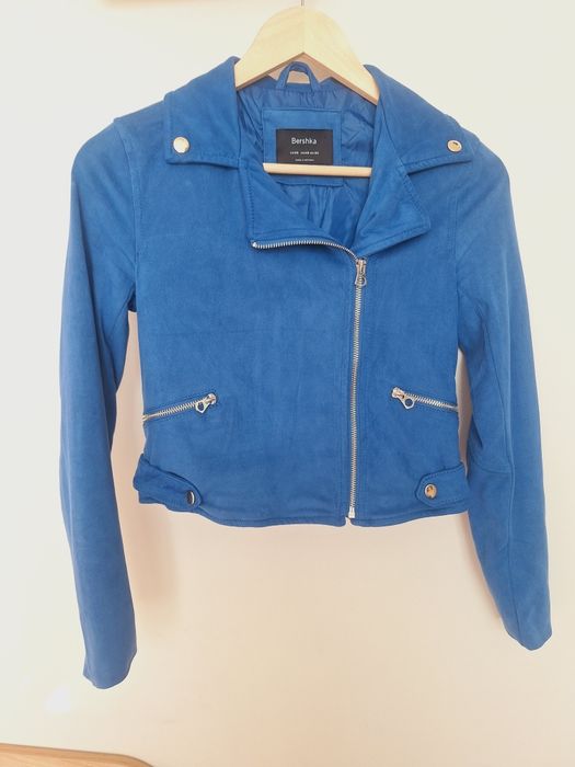 Късо дамско яке Bershka XS