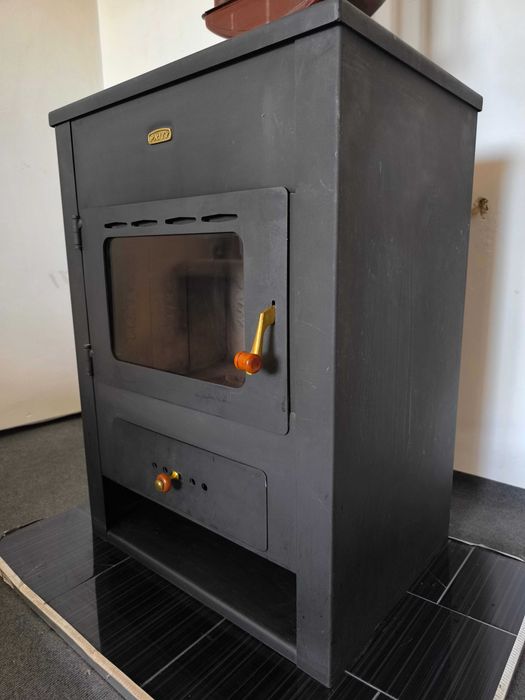 Продавам камина PRITY K12 с кюнци