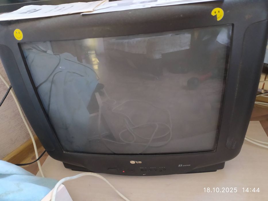 Продам телевизор LG