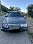 Masina funerara Mercedes