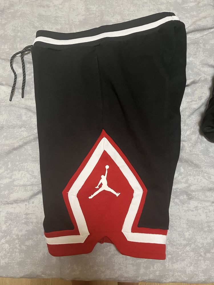 Шорти на Nike Jordan