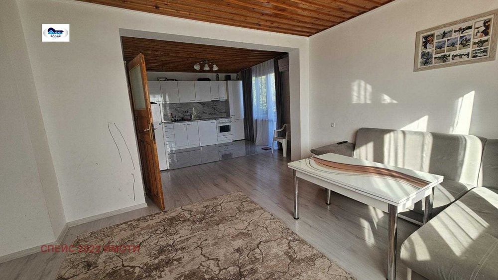 Продава се Къща в с. Рупките, Област Стара Загора - 196 кв.м за 339 €/кв.м - Снимка #1
