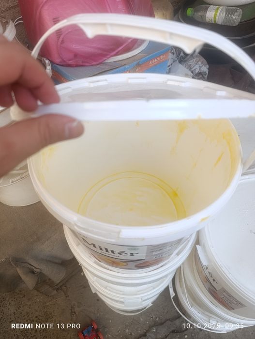 Yoģdan boshagan chelak sotiladi, 10kgli