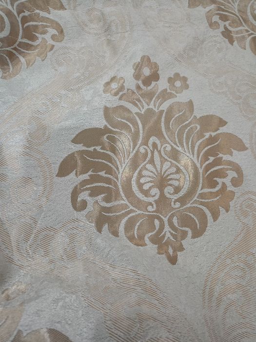 Продам шторы новые