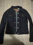 Buna,vand geaca levis