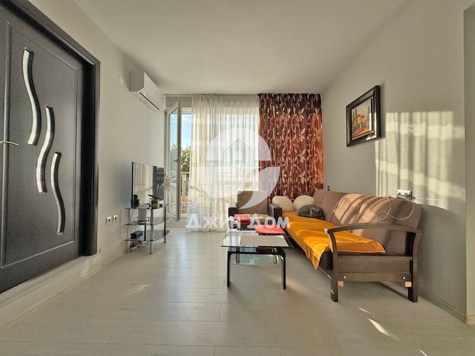 Продава се Четиристаен апартамент в к.к. Слънчев бряг - 96 кв.м за 1110 €/кв.м - Снимка #2