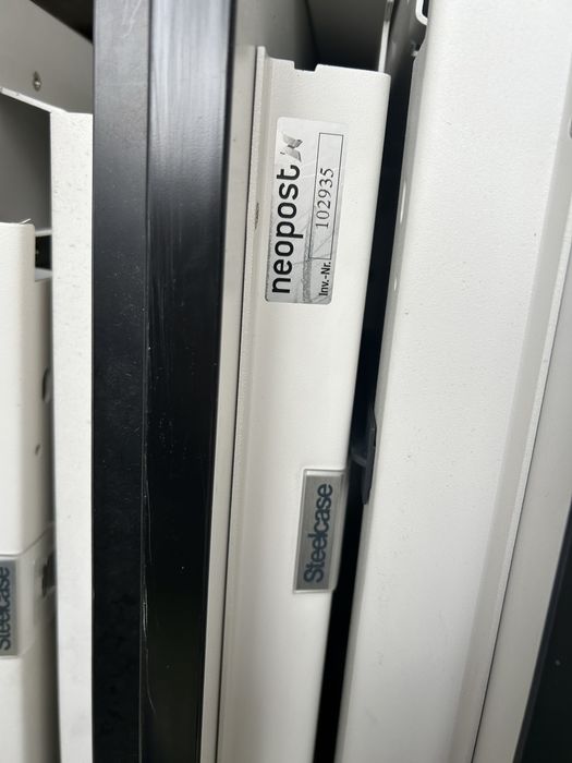 Vand birouri mese calitate superioara Germania Oferta