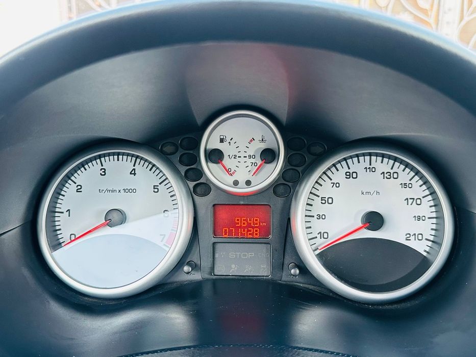 Vând Peugeot 206+
