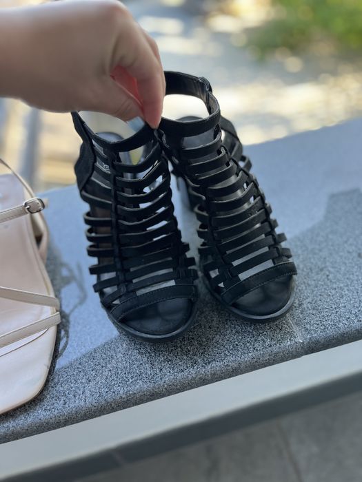 Incaltaminte in stare bun