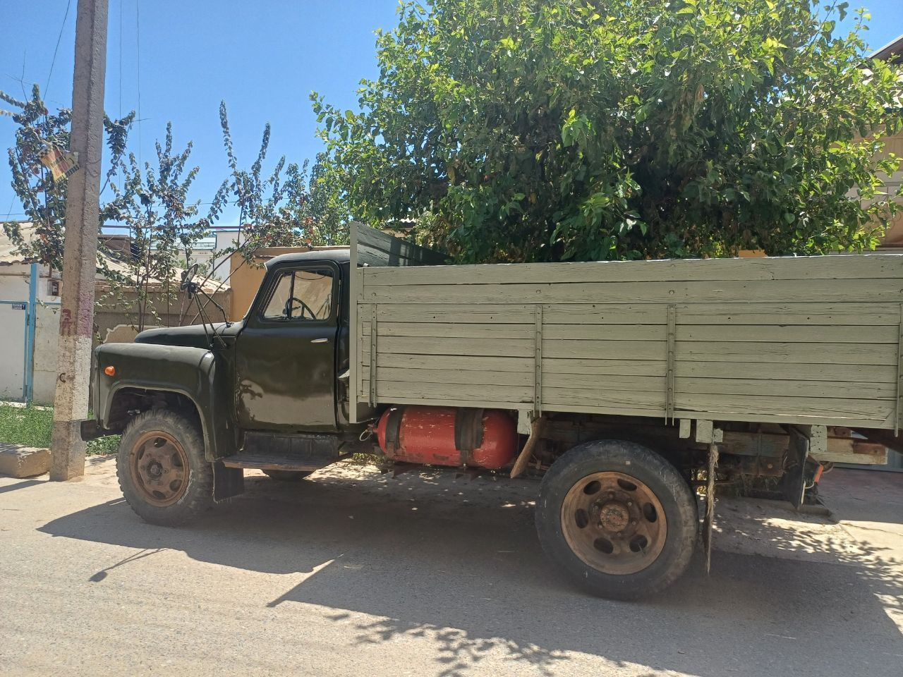 Газ 52 бартавой.