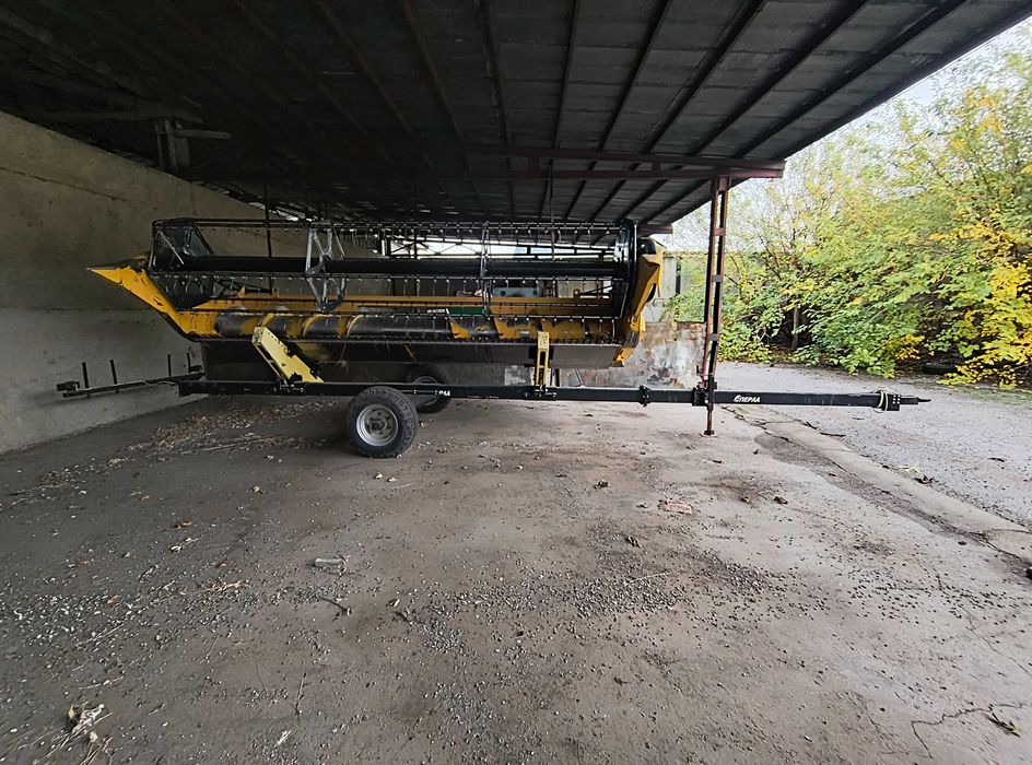 New Holland TC 5.90, с житен хедер 5.18м