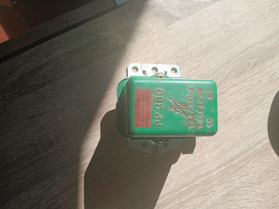 Реле за луда и жугула