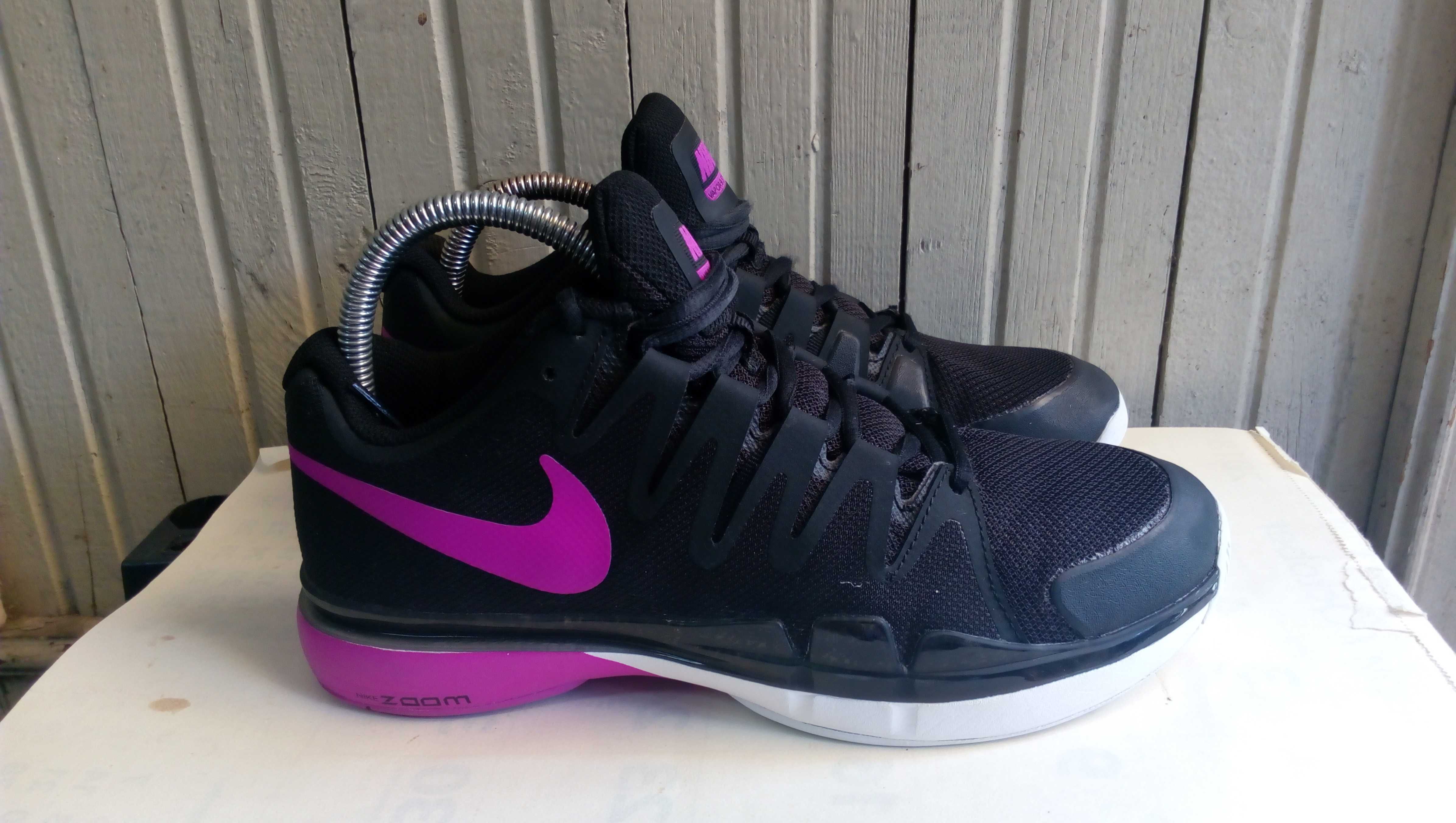 ''Nike Zoom Vapor Tour''оригинални маратонки 38.5 номер