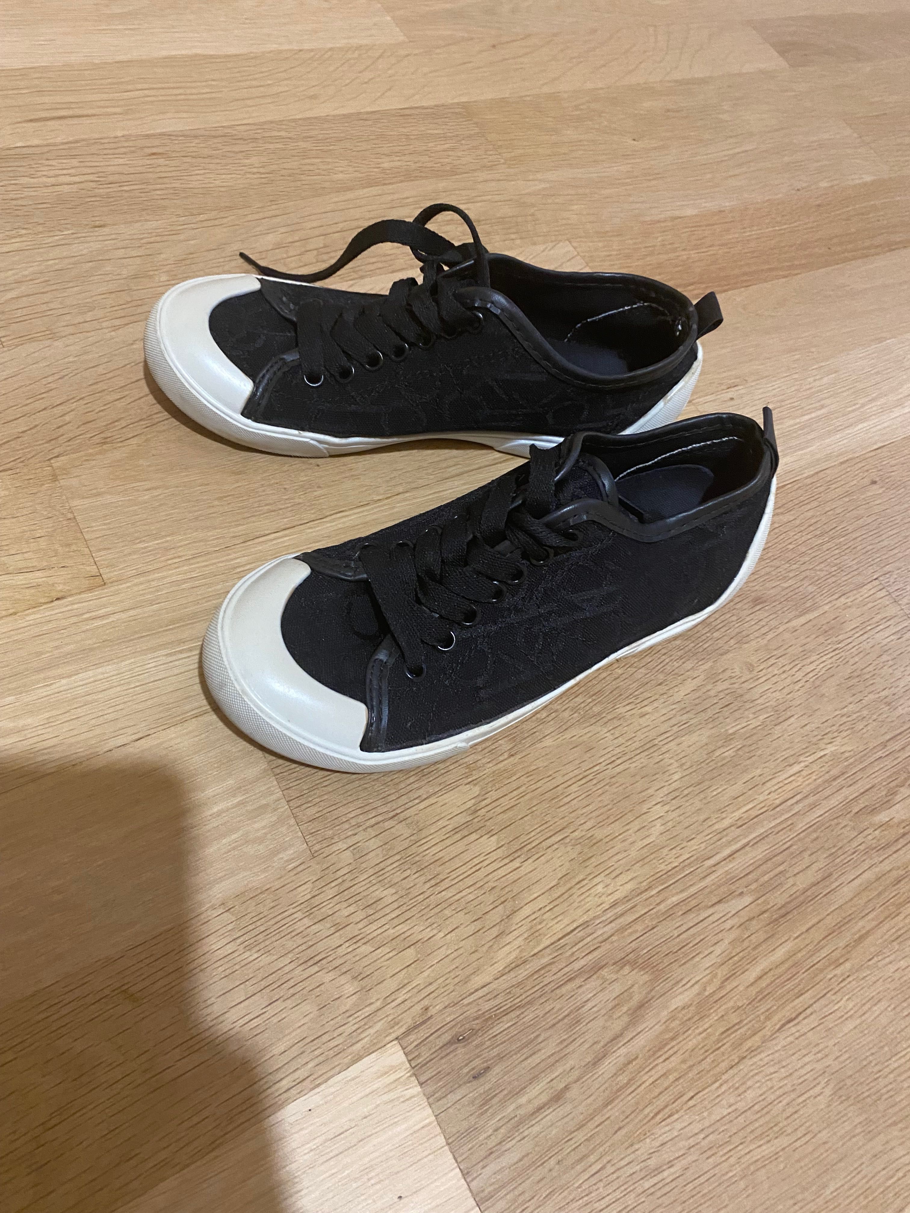 Гуменки Calvin Clein 35,5-36