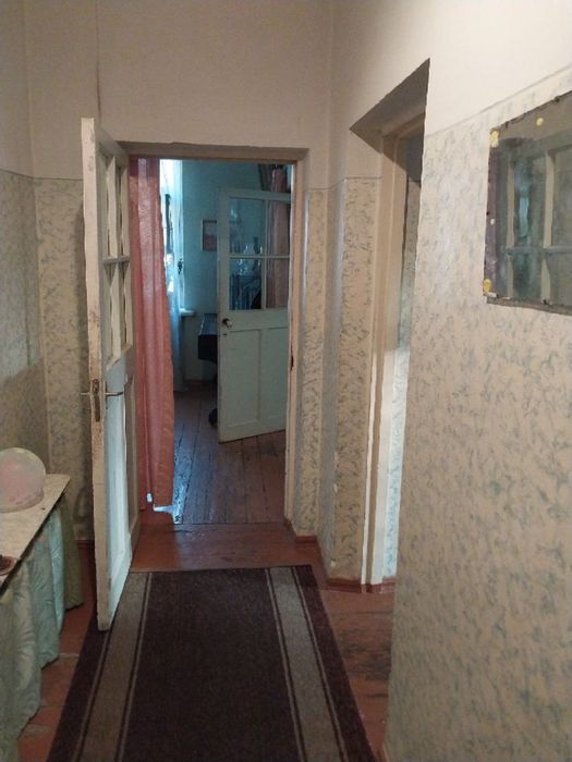 Продается квартира в центре ЧИРЧИКА