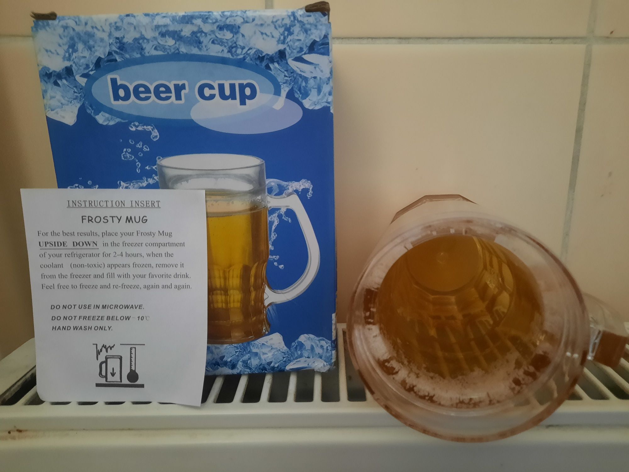 halba de bere falsa frosty mug noua-30 lei