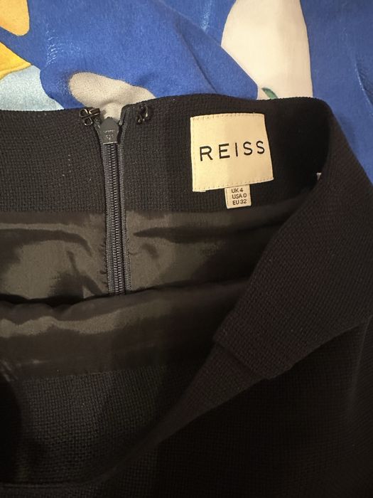 Есенен костюм Reiss XS
