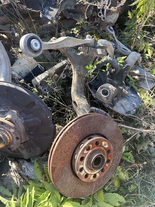 Шенкели Audi A4 Seat Exeo