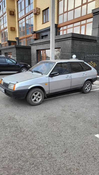 ВАЗ 21093 инжектор 2003