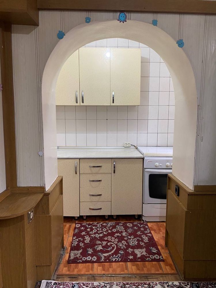 Продается своя 3х комнатная квартира на 2 этаже в Яккасарайском районе