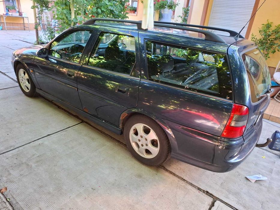 Vând Opel Vectra B 1.6, benzina, an 2001, stare buna de funcționare