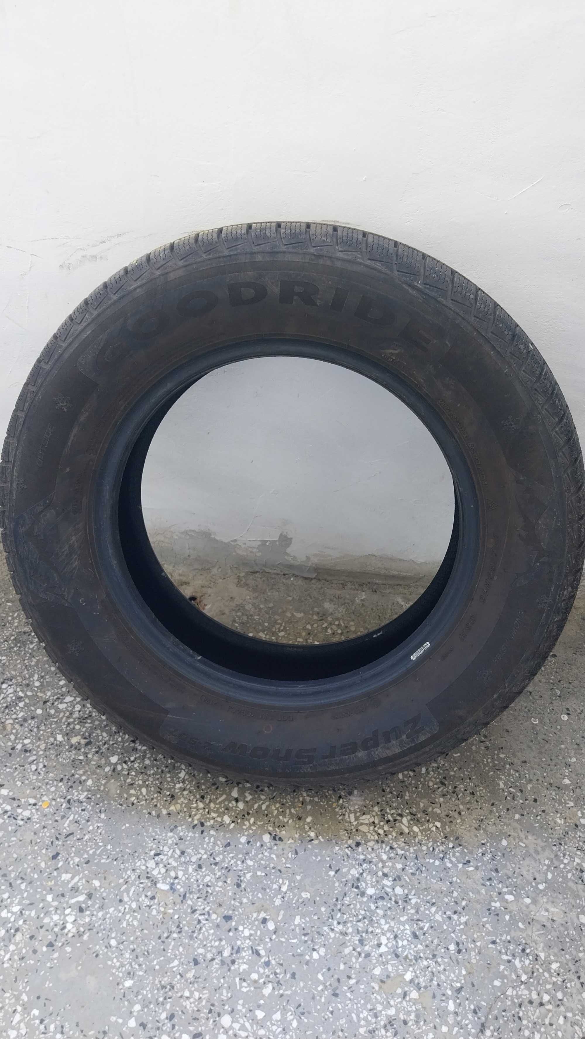 Гуми Goodride 215 65 16 зимни
