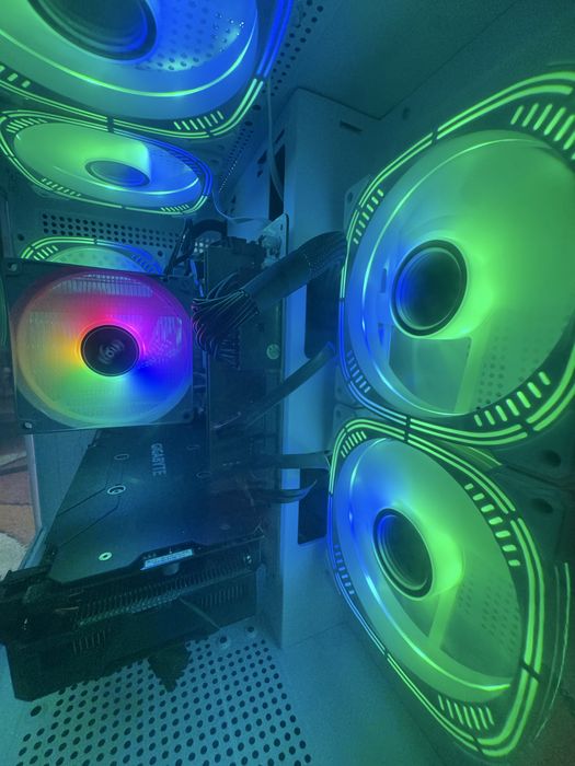 Pc gaming (ryzen 5 3600 Rx 580 8Gb)