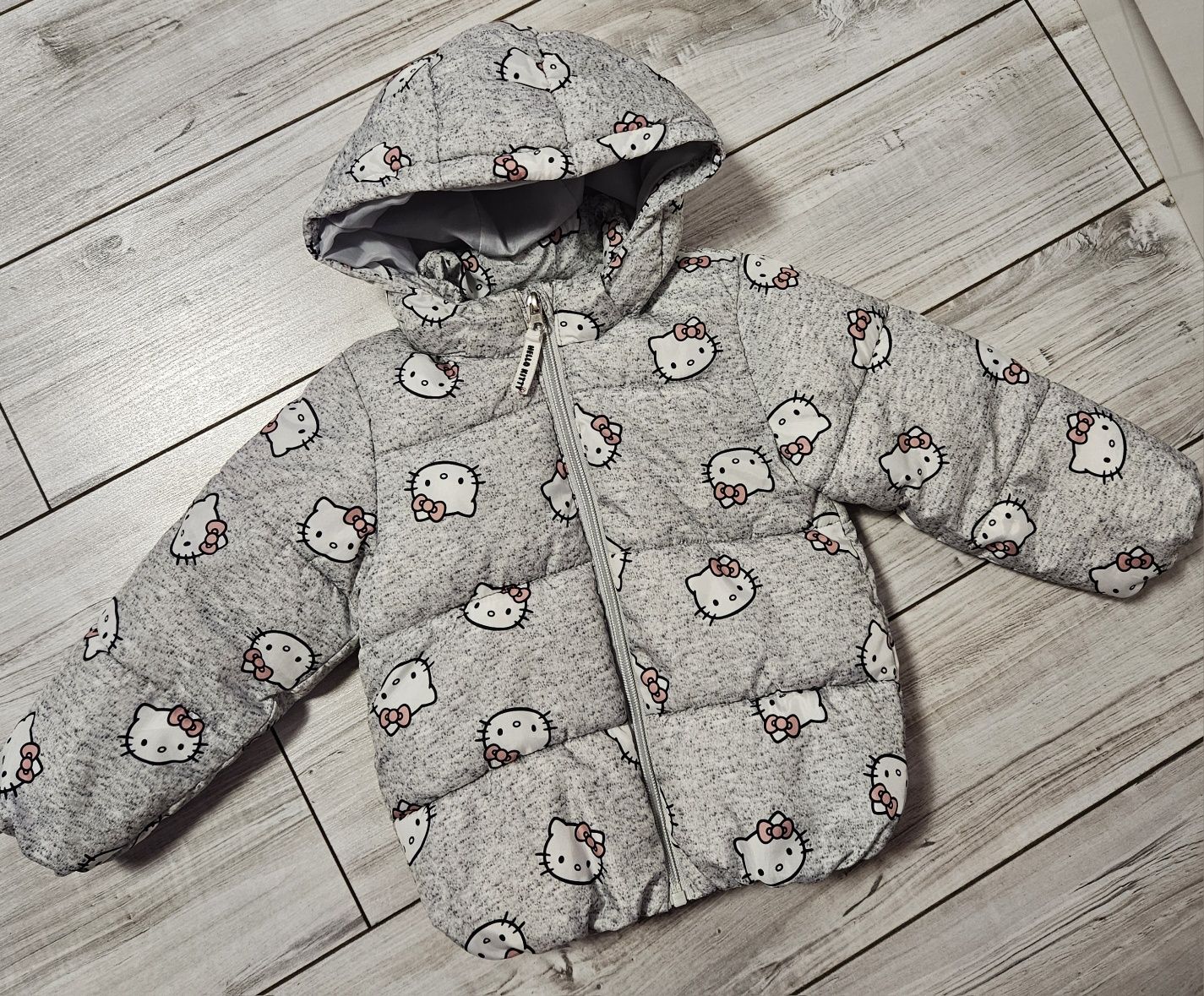Зимно яке H&M с Hello Kitty, размер 92