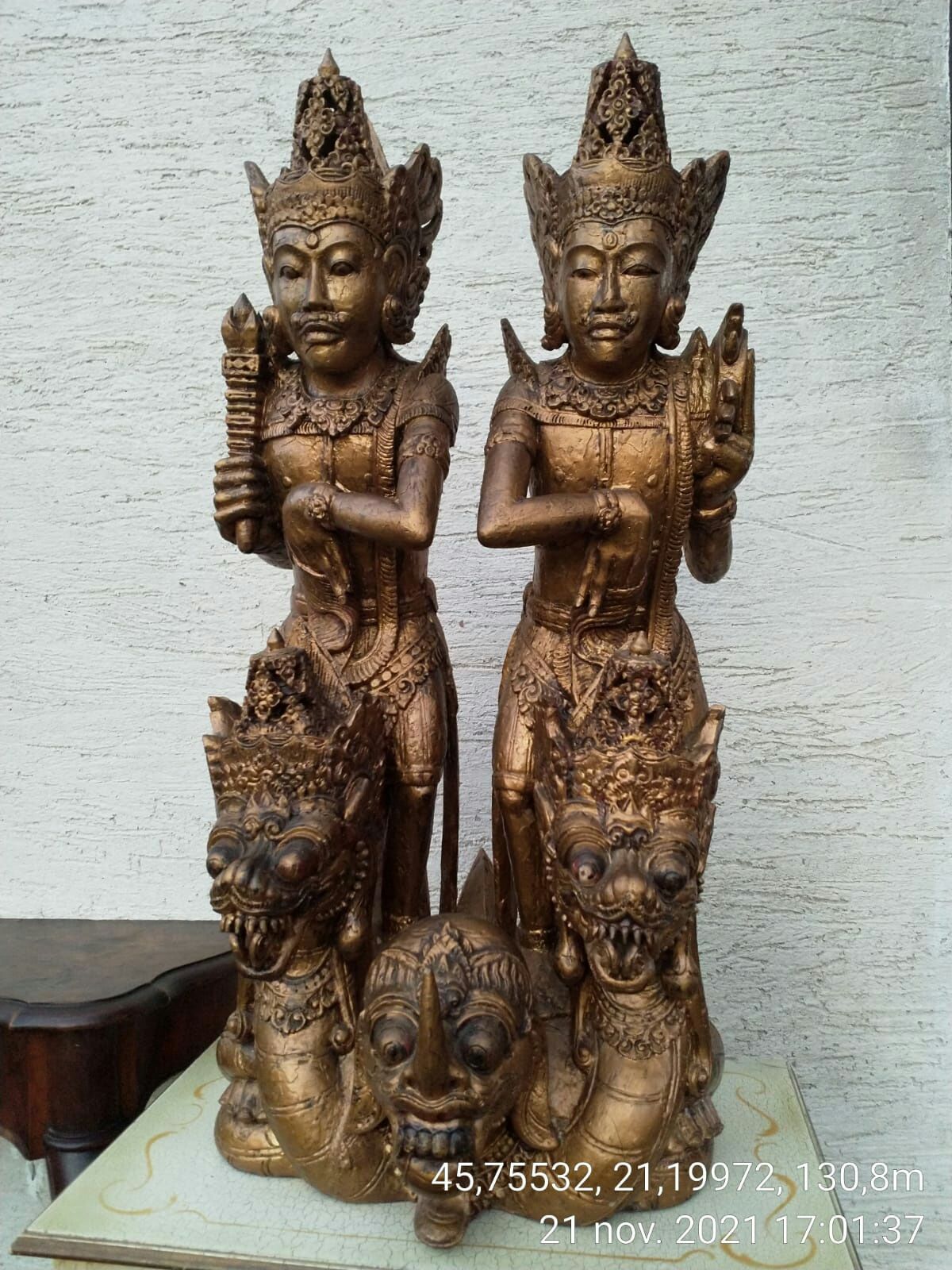 Statuie Zeu Zeitati Bali lemn sculptat manual foita aur antica Asia