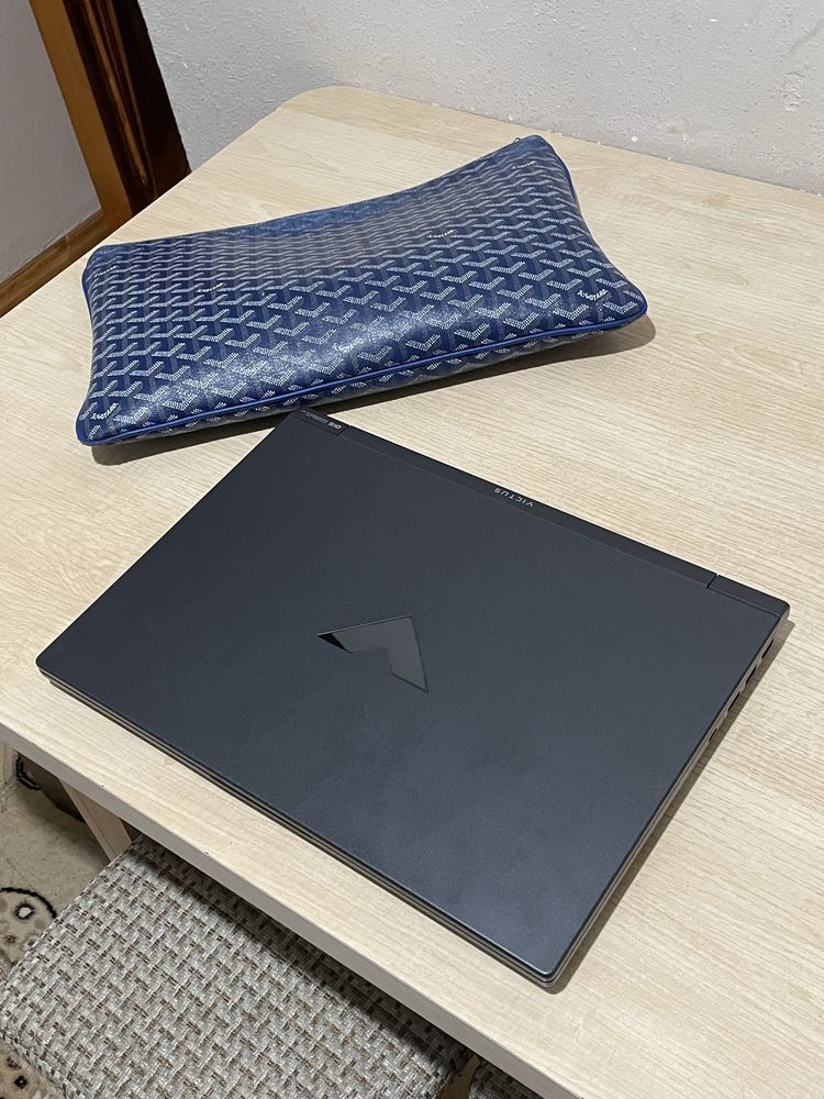 Продаётся HP Victus
