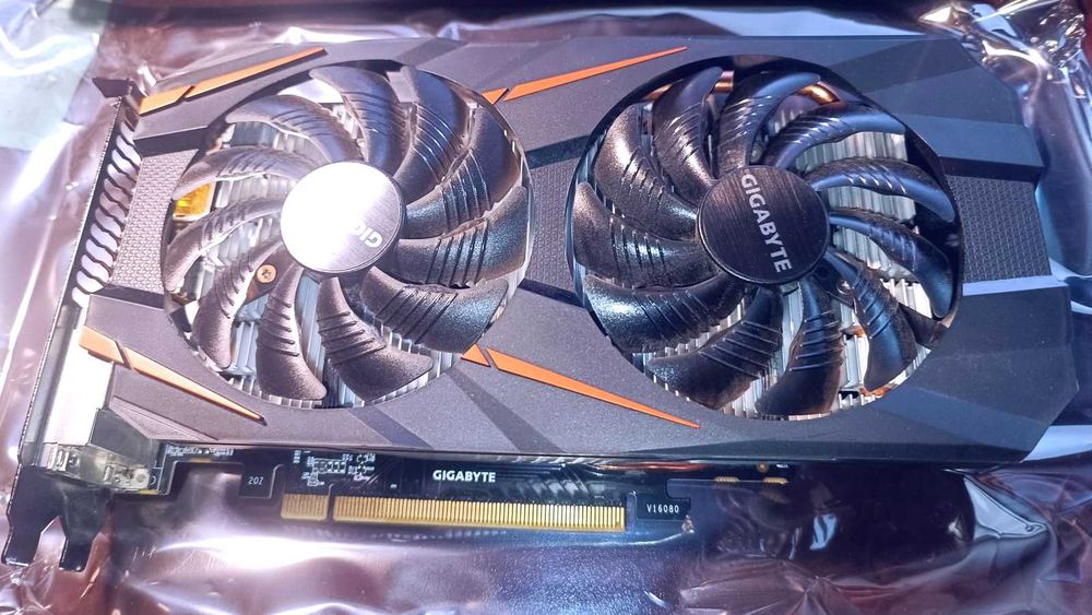 Видеокарта GeForce 1060 6 GB, Gygabyte