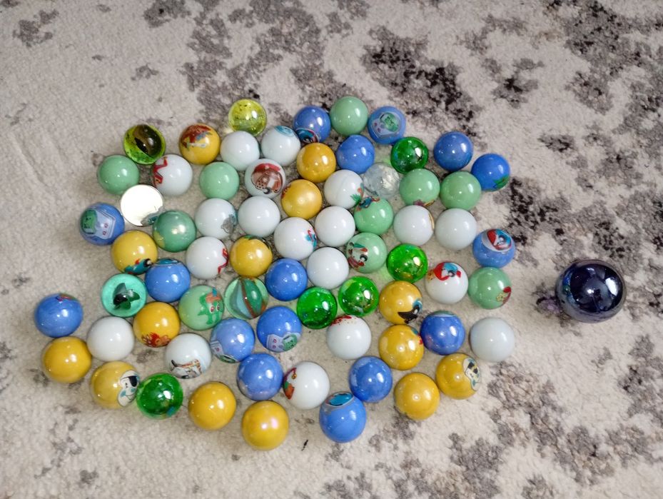 Lot 269 bile de sticla