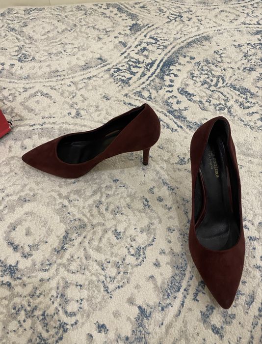 Туфли сатылады.