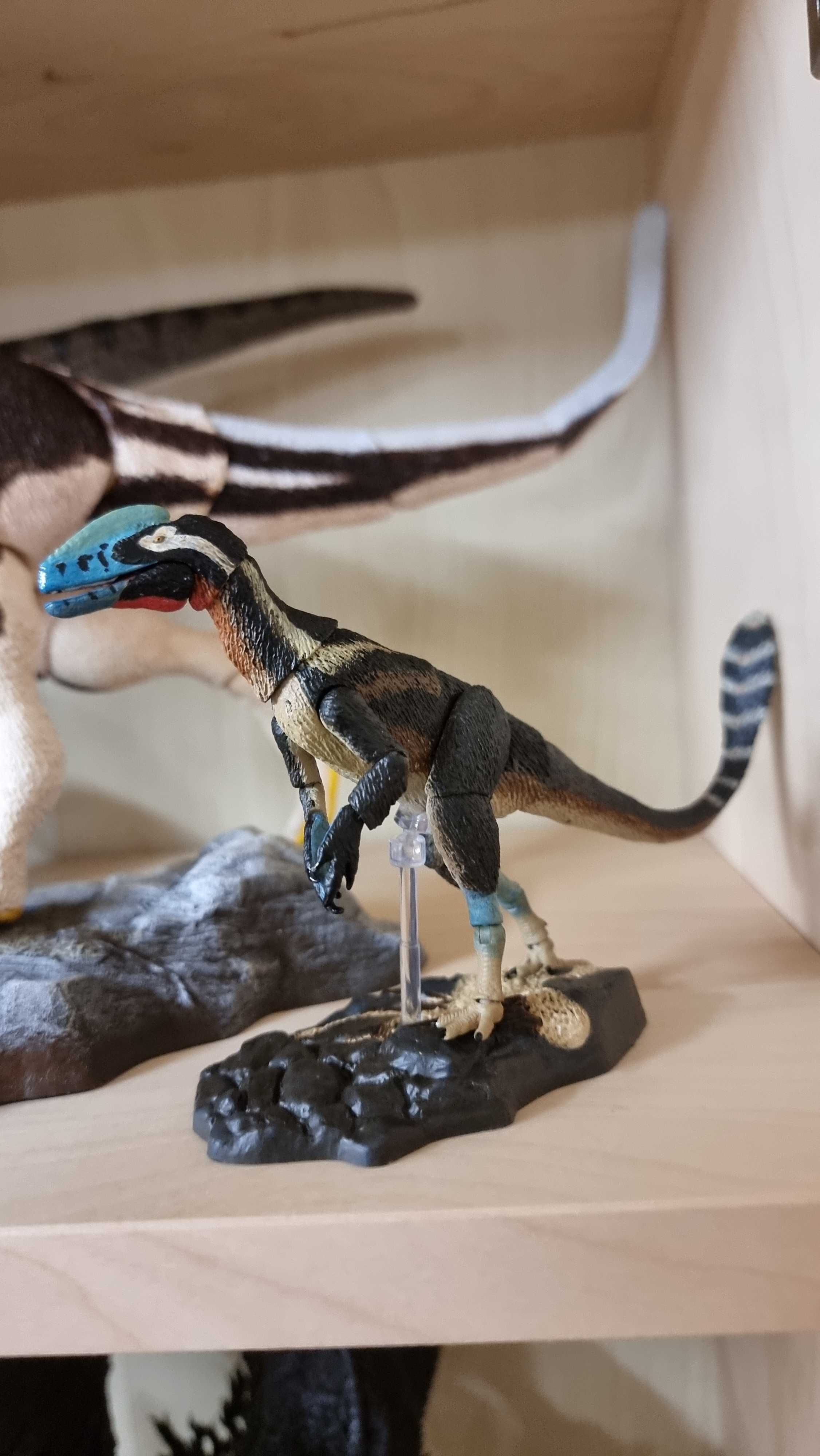 Dinozauri de colectie,Premium: Yutyrannus si Guanlong,"Beasts of the M