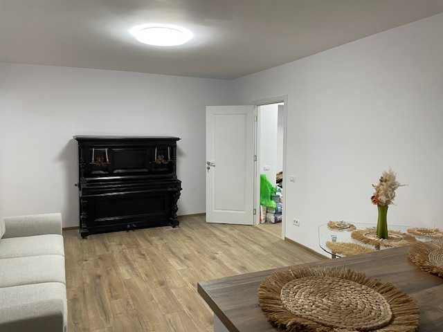 3 camere, Plaza, tot nou, prima inchiriere, proprietar