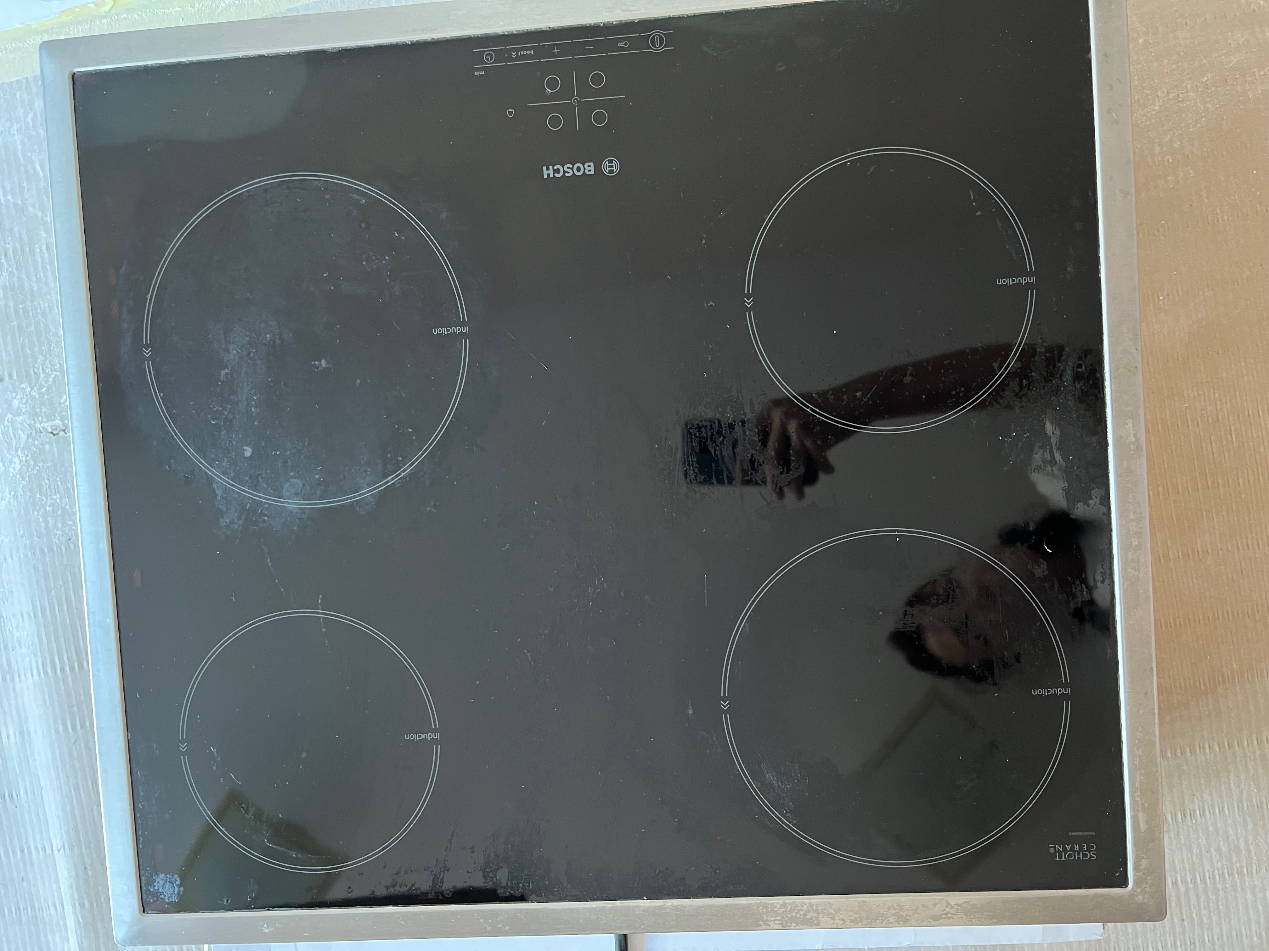 Фурна за вграждане Bosch и индукционни котлоно Bosch