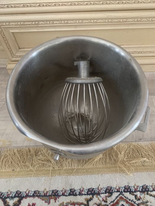 Продам винчик с дежой 10л