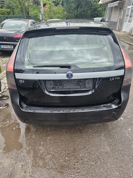 Продавам Saab 9-3 1.9 180