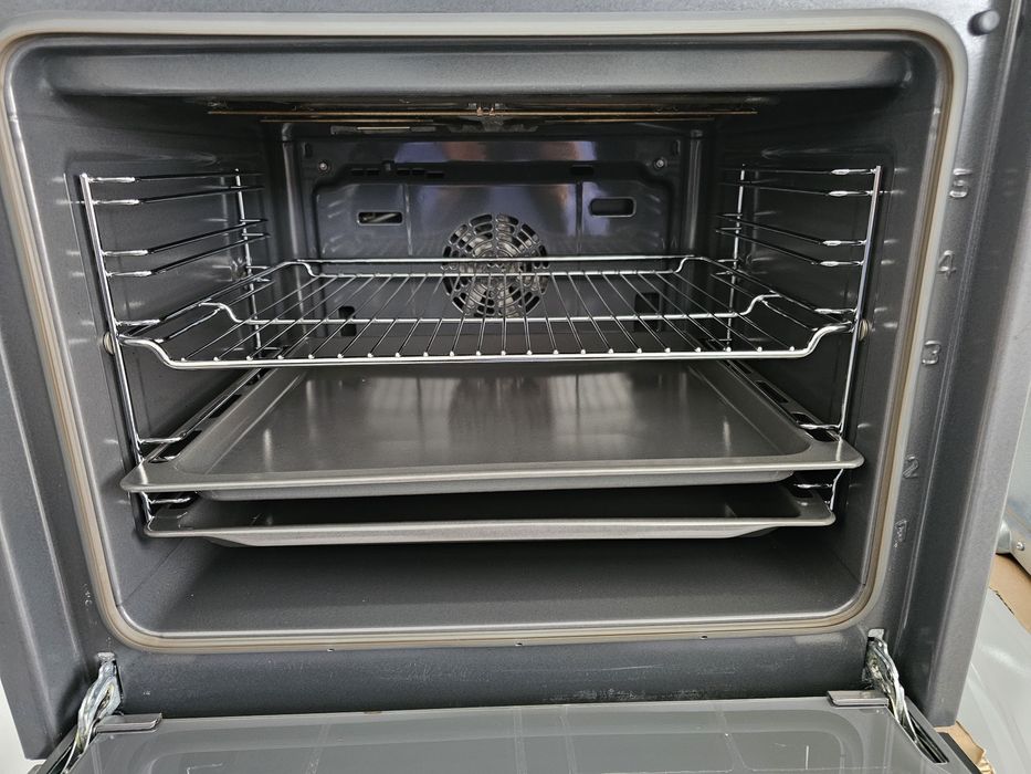 Комплект фурна и плот за вграждане Siemens