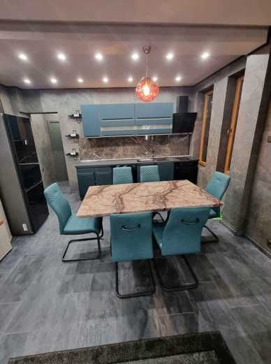Продава се Двустаен апартамент в София, Център - 66 кв.м за 5673 €/кв.м - Снимка #2
