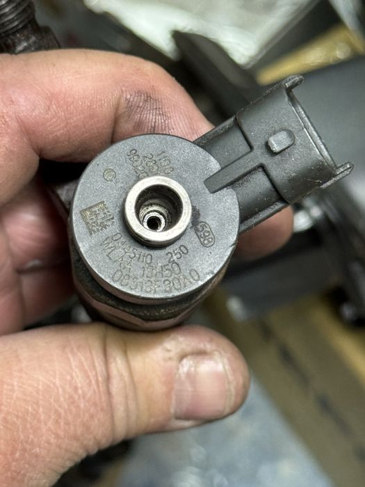 Дюзи за Форд рейнджър 2.5/3.0 кубика от 2006 до 2012 година