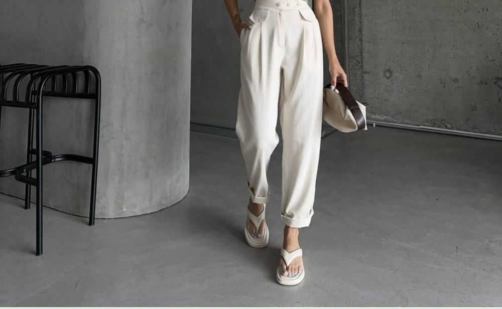 Чисто нов бежов панталон от мека материя