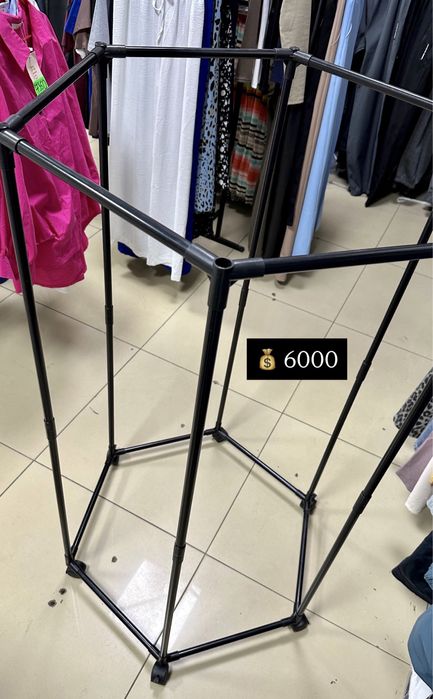 Продам манекены, стойка для магазин вещевой