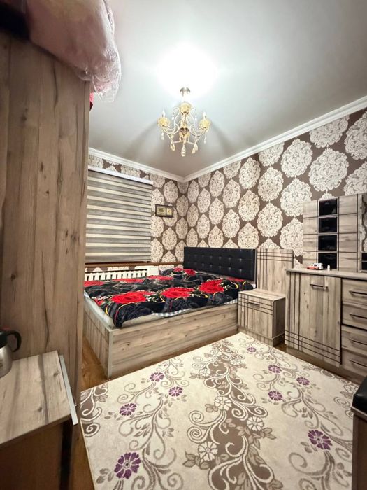 СРОЧНО Юнусабод 19.кв 3/3/5 квартира сотилади 78.кв