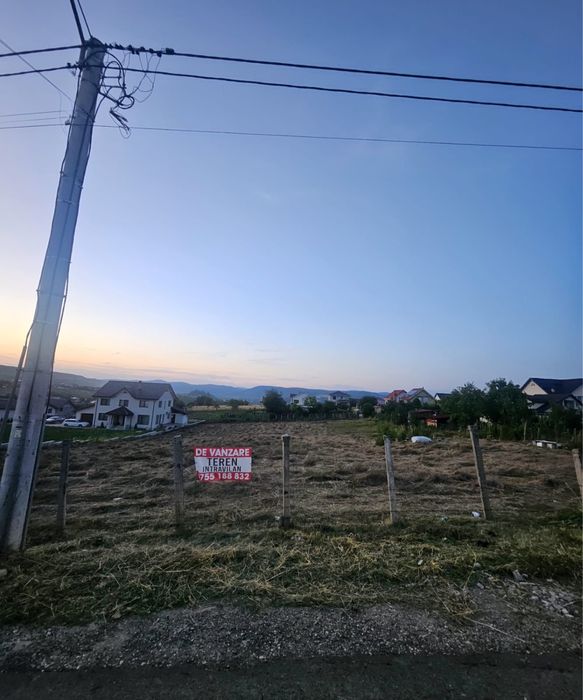 Vand parcele de 5 arii intravilan pe str Nichita stanescu dej