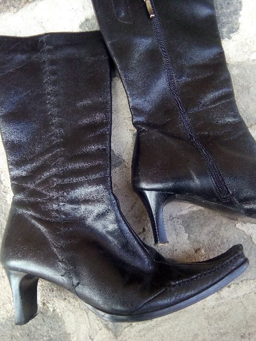 Cizme din piele lungi mărimea 35