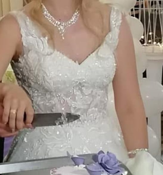 Продавам булчинска рокля – модел принцеса, в отлично състояние!