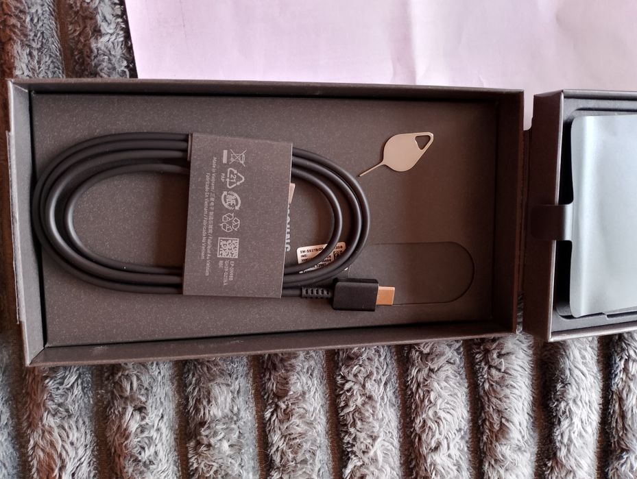 Samsung Galaxy S25 Edge Черен – ЧИСТО НОВ! Най-тънкият – 5,8 мм