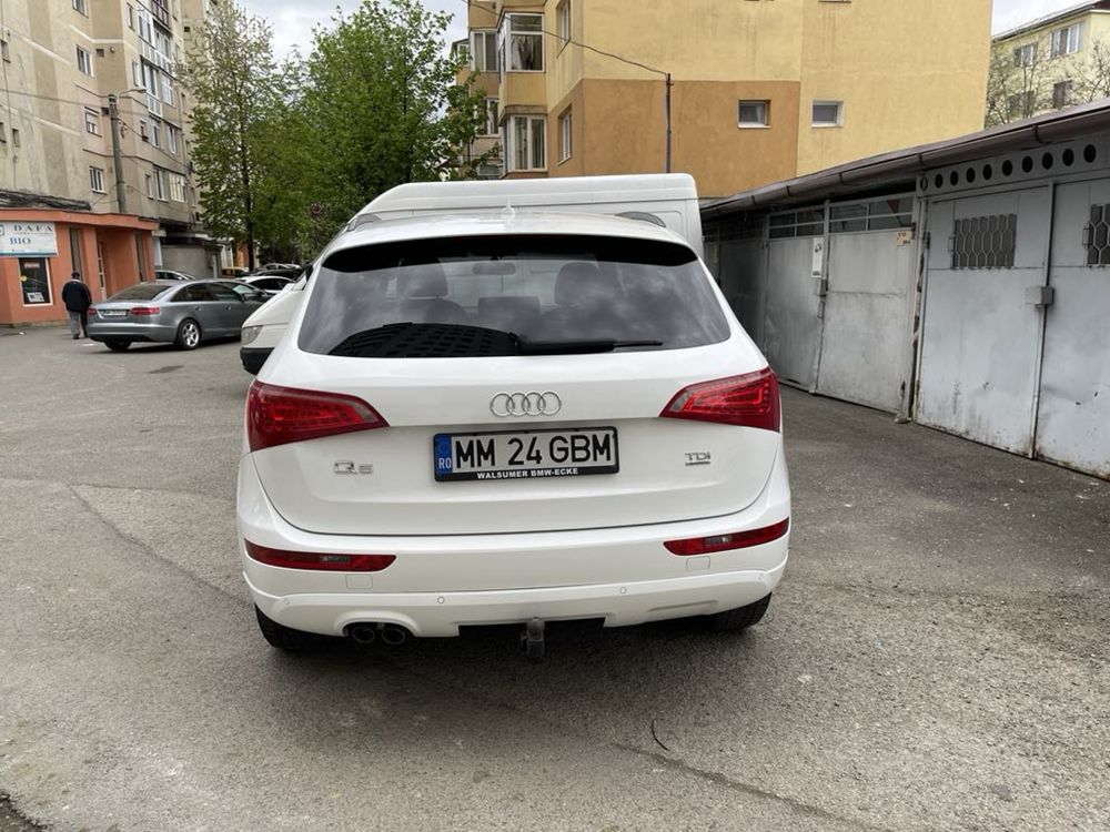 Vând Audi Q5 Quattro S-line interior exterior