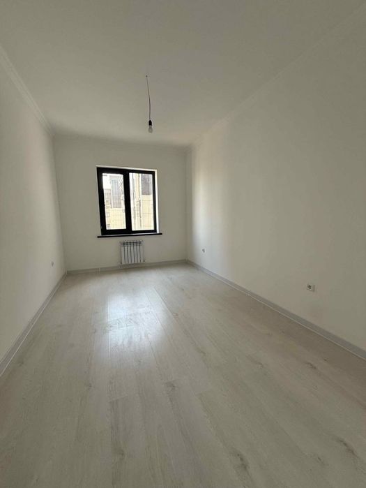 Новостройка 3/8/10 
Яккасарайский район 
Метро Космонавтов 
Ориентир: